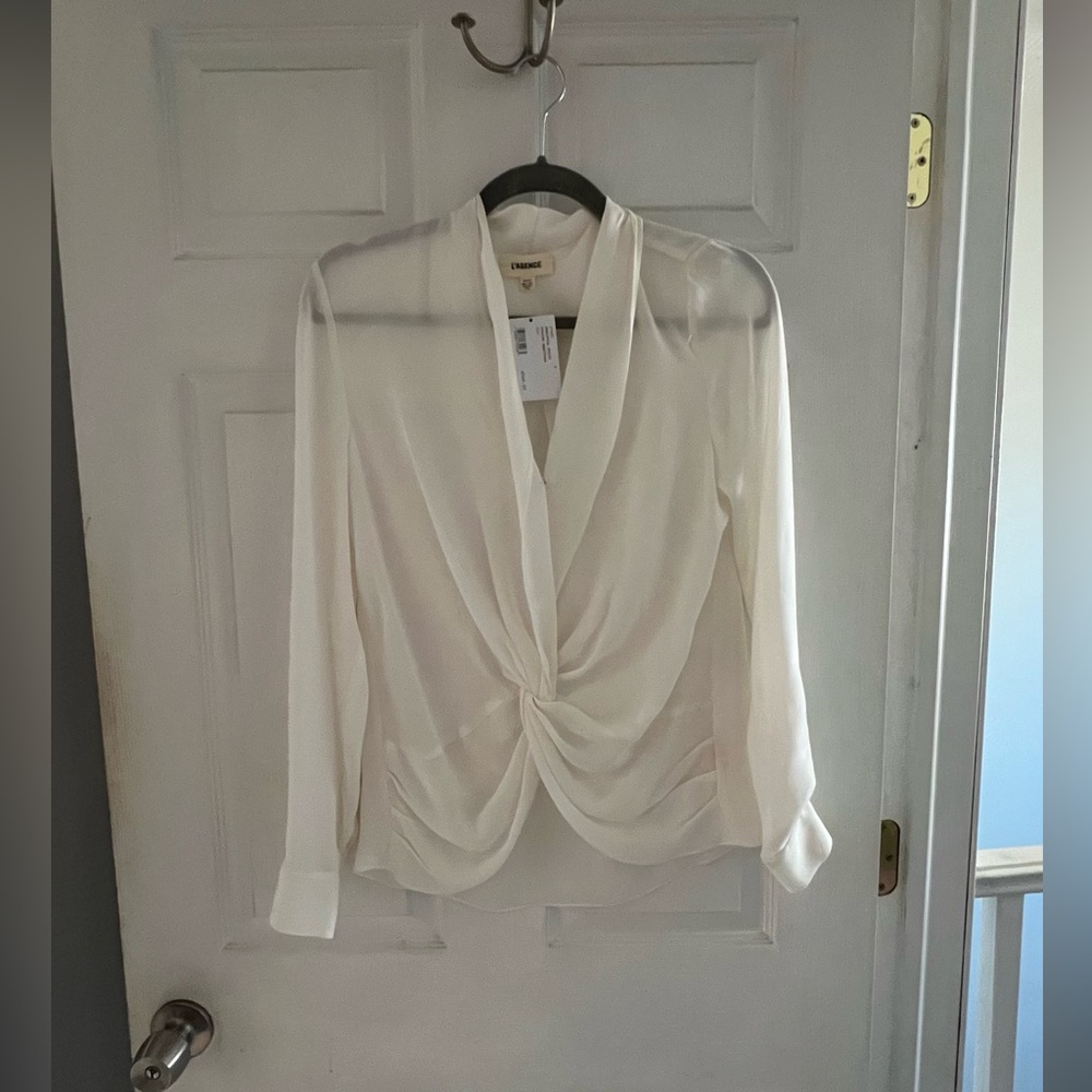 l'agence silk blouse- Size Xs- cream color- NWT